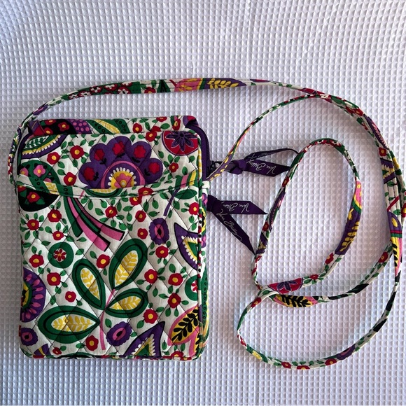 Vera Bradley / Mini Hipster / Viva la Vera - Picture 3 of 12